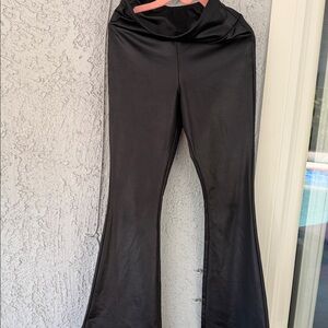 art class Black Flared Leggings